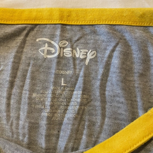 Ladies L Disney Hawaii tee - Picture 3 of 4